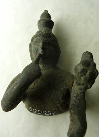 applique ; figurine d'Harpocrate à la corne d'abondance, image 1/1