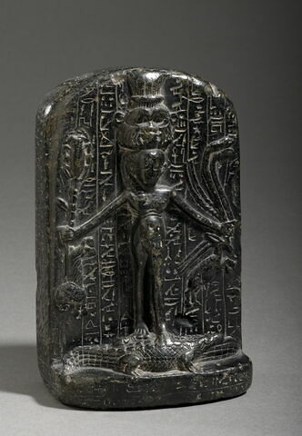 stèle d'Horus, image 1/2