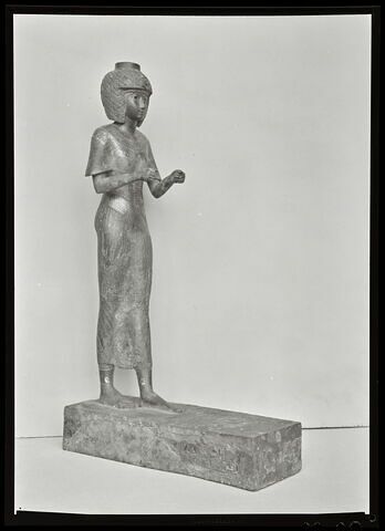 Statue de Karomama, image 24/25