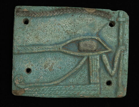 plaque ; pectoral  ; amulette oudjat rectangulaire, image 1/1