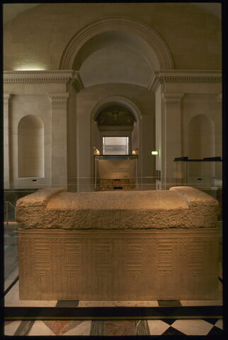 sarcophage rectangulaire, image 7/7