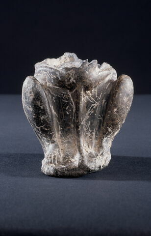 figurine ; vase plastique, image 2/2