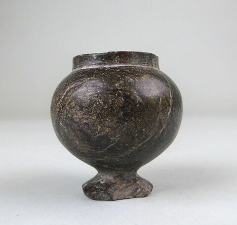 vase miniature ; gobelet, image 2/3