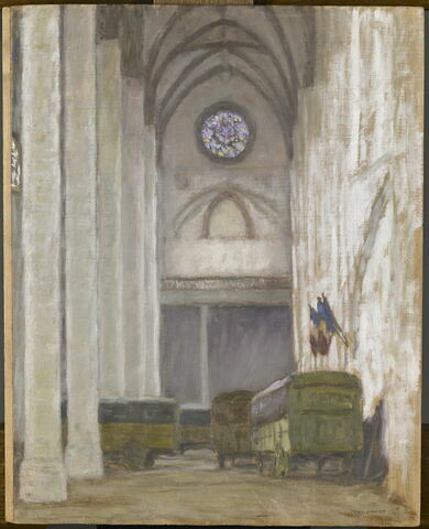Vue intérieure de l'église des Jacobins de Toulouse en 1916, avec les voitures contenant les tableaux évacués du Louvre, image 1/2