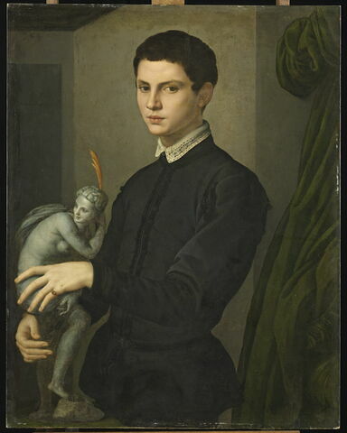 Portrait de jeune homme tenant une statuette, dit autrefois Portrait de Baccio Bandinelli (1493-1560), image 2/4