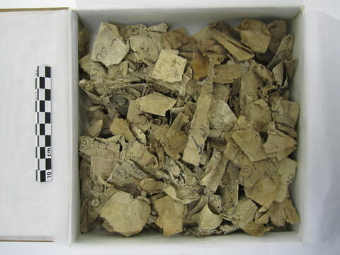 papyrus ; parchemin ; papier  ; fragments, image 1/1