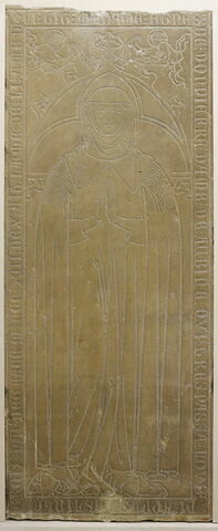 Dalle funéraire gravée d'Agnès de Dompierre, dame d'Aubiné (+1313)