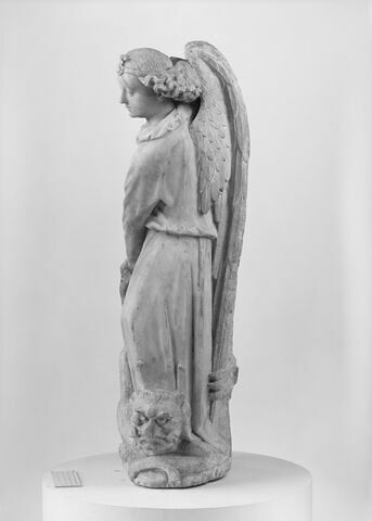 Saint Michel terrassant le Démon, image 16/23
