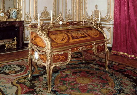 Secrétaire à cylindre du Cabinet Intérieur de Louis XV à Versailles