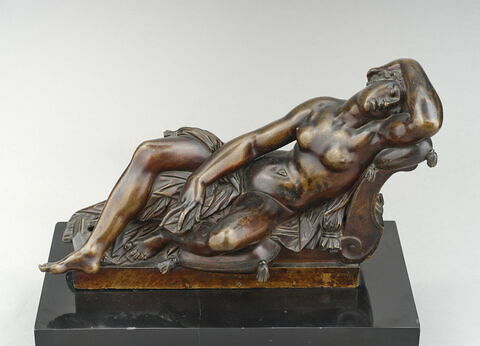 Statuette : Nymphe endormie, image 6/7