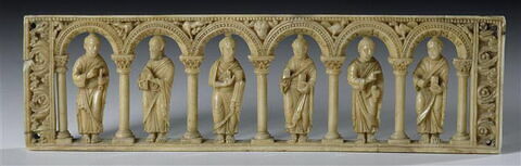 Plaque provenant d'un autel portatif : les saints Jacques, Philippe, Barthélemy, Matthieu, Simon et Jude Thaddée