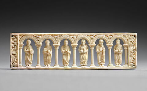 Plaque provenant d'un autel portatif : les saints Jacques, Philippe, Barthélemy, Matthieu, Simon et Jude Thaddée, image 2/9