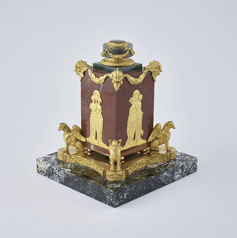 Socle de vase des collections de Marie-Antoinette, image 1/8