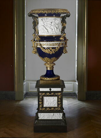 Grand vase de la galerie de Diane au château de Saint-Cloud