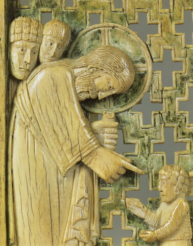 Plaque ajourée : Le Christ désignant un enfant., image 7/7