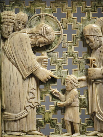 Plaque ajourée : Le Christ désignant un enfant., image 3/7