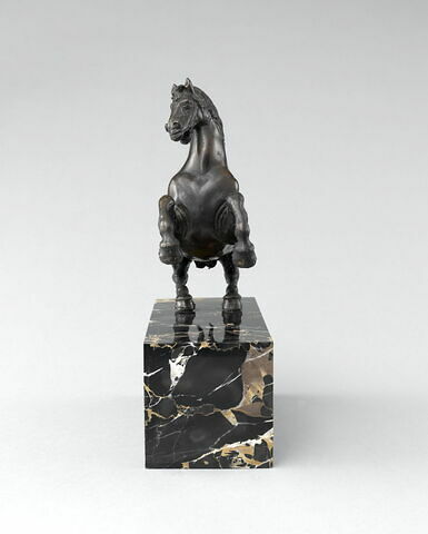 Statuette : cheval cabré, image 4/5