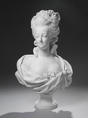 Buste de Marie-Antoinette, image 1/2
