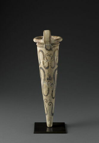 vase, image 6/9