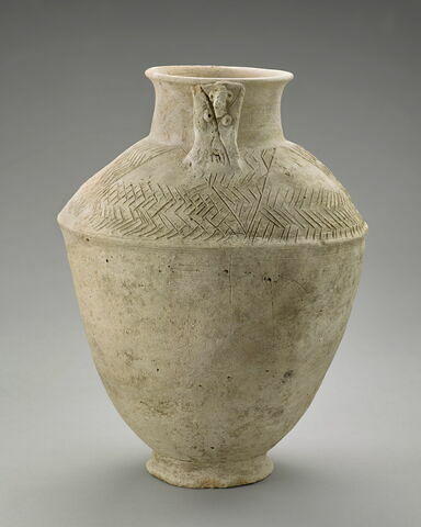 vase, image 1/16