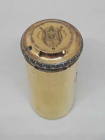Boîte cylindrique du nécessaire de Napoléon Ier puis du tsar Alexandre Ier, image 2/3