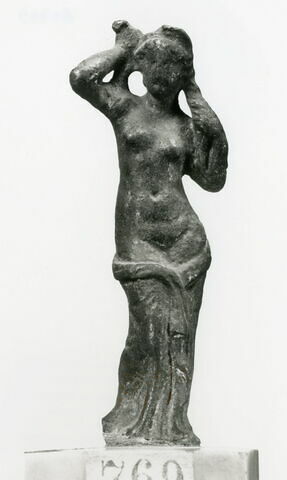statuette, image 1/1