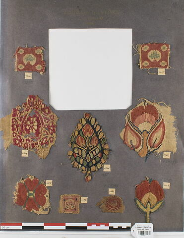 décor de textile ; fragments, image 1/3
