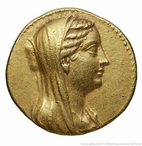 Octodrachme d'or de Ptolémée IV, image 1/2