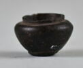 pot à kohol  ; vase miniature, image 1/3