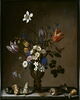 Fleurs dans une coupe en verre, coquillages, papillons et sauterelle, image 5/5