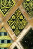 Plaque comportant un réseau de losanges à motifs décoratifs ou héraldiques, image 24/25