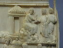 Fragment d'une plaque (?) : Saintes Femmes au tombeau ; Noli me tangere, image 5/11