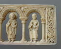 Plaque provenant d'un autel portatif : saint Denis entre les saints Rustique et Eleuthère, image 6/10