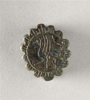 Pommeau de dague  : griffon marchant / écu chargé d'un château à trois tours, image 2/2