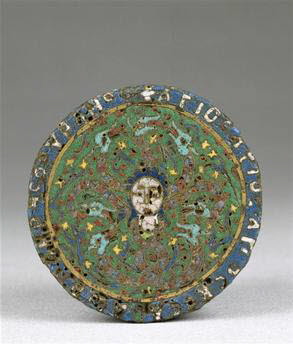 Médaillon : tête de Gorgone et inscription prophylactique au revers, image 1/3