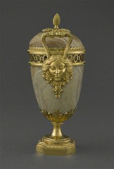Paire d'urnes ou brûle-parfum (?), avec SN 913 1, image 2/5
