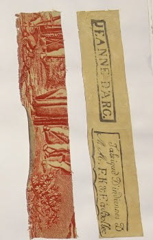 Fragment à décor de personnages en camaïeu