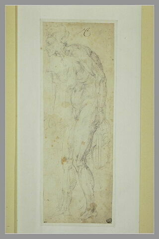Une vieille femme nue, debout, penchée en avant, de profil vers la gauche, image 1/1