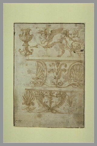 Trois motifs de frise avec vases, griffons, palmettes, cornes d'abondance, image 2/2