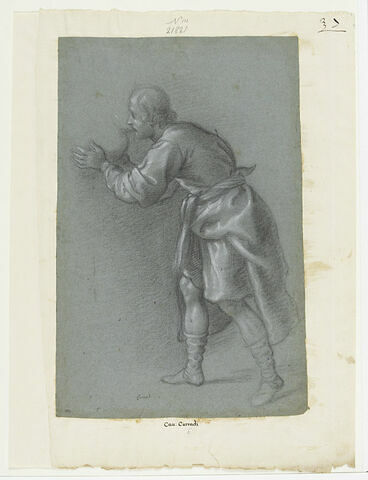 Homme drapé, de profil vers la gauche,  portant un vase à ses lèvres, image 1/2