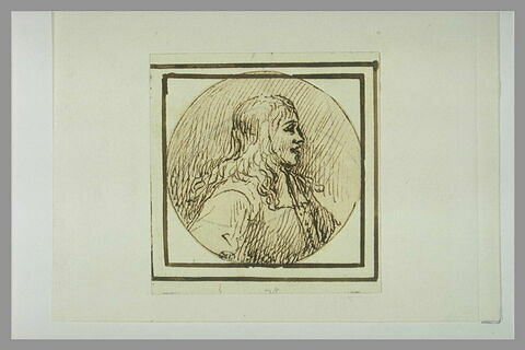 Buste d'homme vu de profil, tourné à droite, dans un médaillon, image 1/1