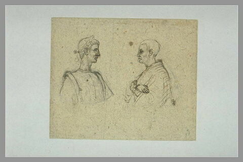 Jules César en buste, de profil vers la droite, face à un autre homme