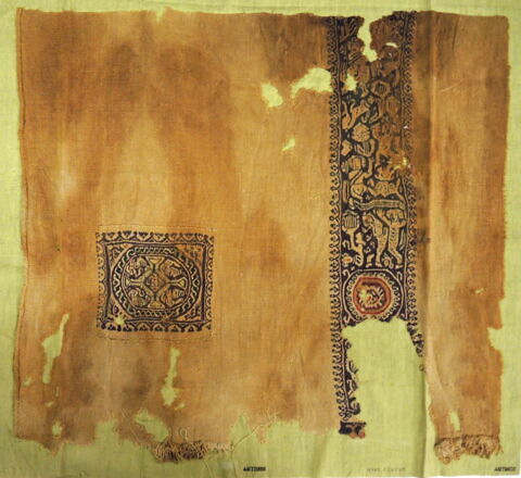 bande décorative d'habillement ; tabula ; fragment, image 2/2