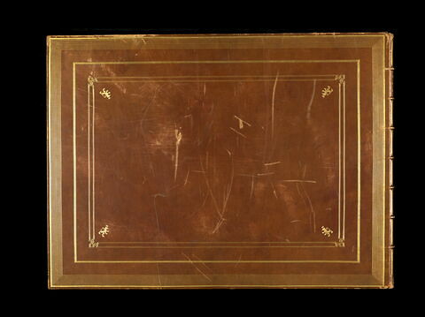 Reliure contenant les feuillets 1 à 9 du papyrus funéraire E 3661, image 2/5