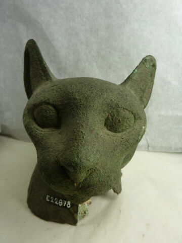 statue  ; masque