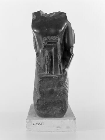 statue naophore, image 6/10