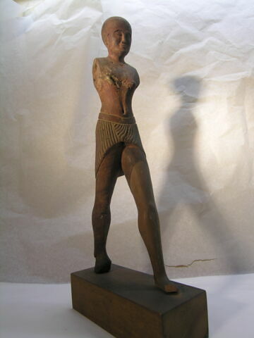 statuette, image 2/5