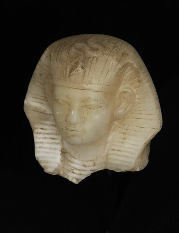 Tête de sphinx d'Amenemhat III, image 1/2
