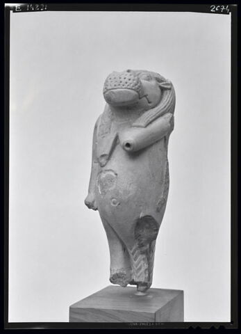 figurine ; vase plastique, image 3/3