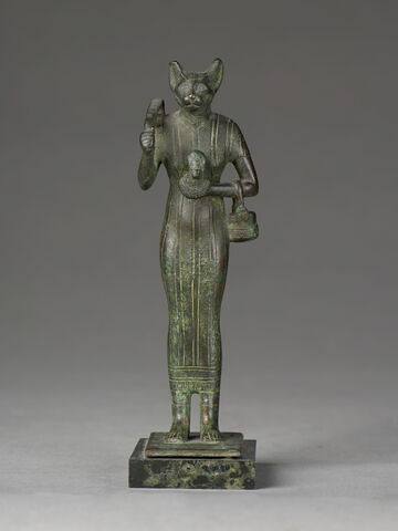 figurine, image 2/6